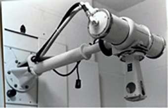 Konventionelles Röntgentherapiegerät 1975